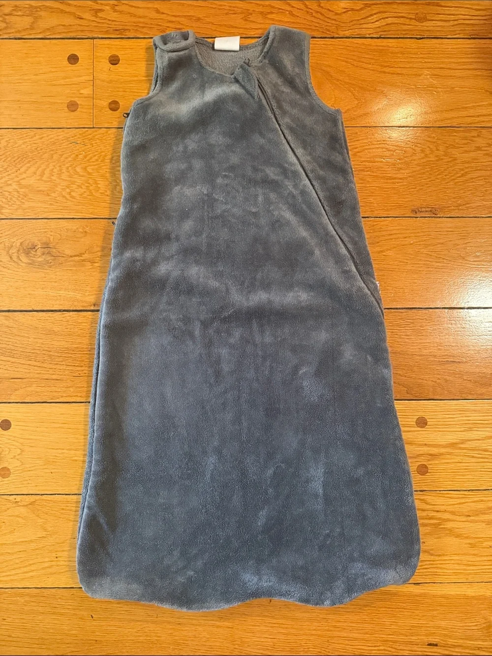 Plush Grey Baby Sleep Sack - Cozy Sleeveless Wearable Blanket